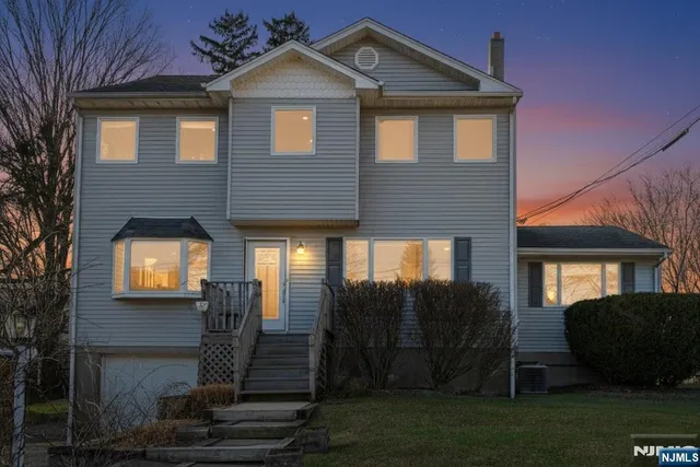 $565,000 | 8 Tyler Place, West Milford, NJ 07421