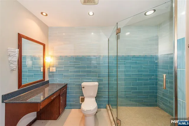 $565,000 | 8 Tyler Place, West Milford, NJ 07421