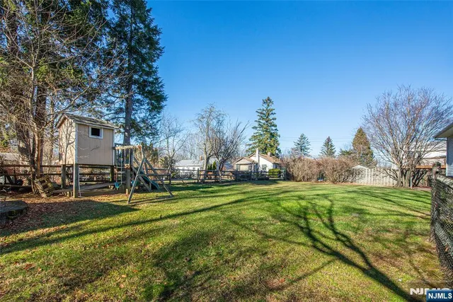 $565,000 | 8 Tyler Place, West Milford, NJ 07421