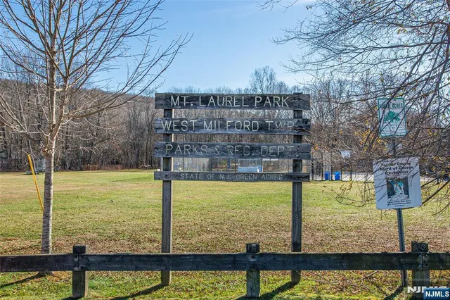 $565,000 | 8 Tyler Place, West Milford, NJ 07421