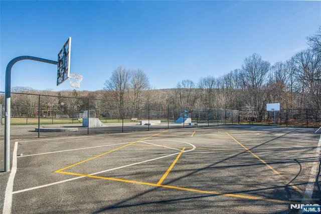 $565,000 | 8 Tyler Place, West Milford, NJ 07421