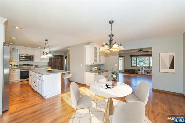 $565,000 | 8 Tyler Place, West Milford, NJ 07421