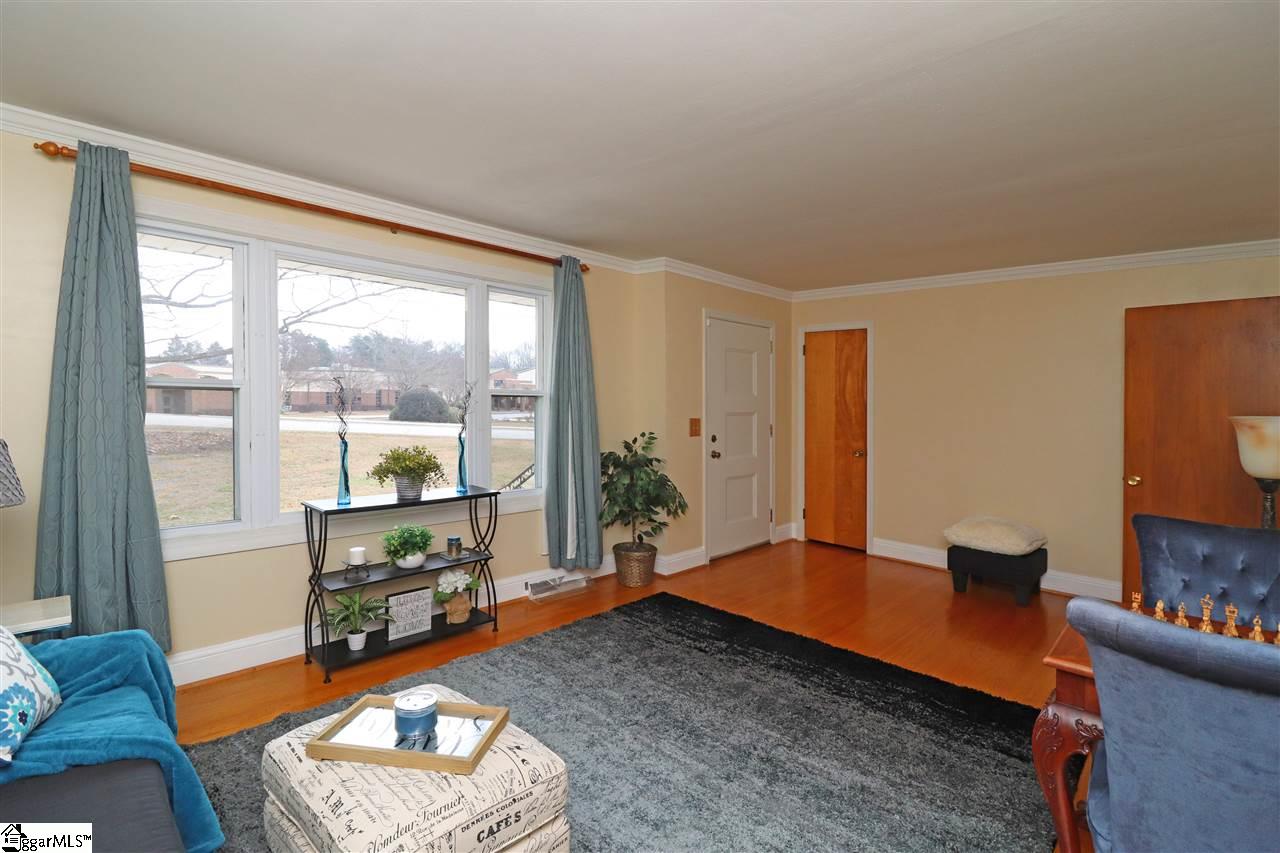 100 Eastbourne Road Greenville, SC 29611 - Photo 11 of 35 Gallery Image 11
