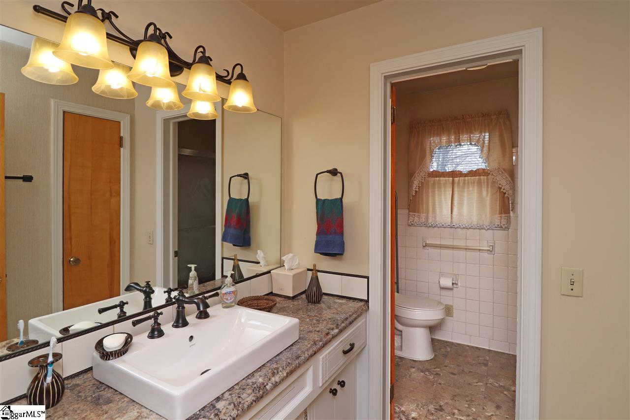 100 Eastbourne Road Greenville, SC 29611 - Photo 14 of 35 Gallery Image 14