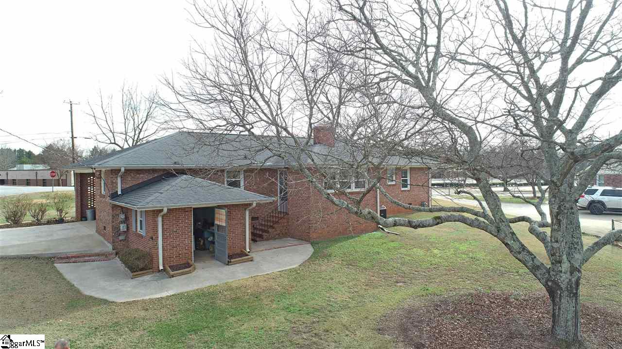 100 Eastbourne Road Greenville, SC 29611 - Photo 34 of 35 Gallery Image 34