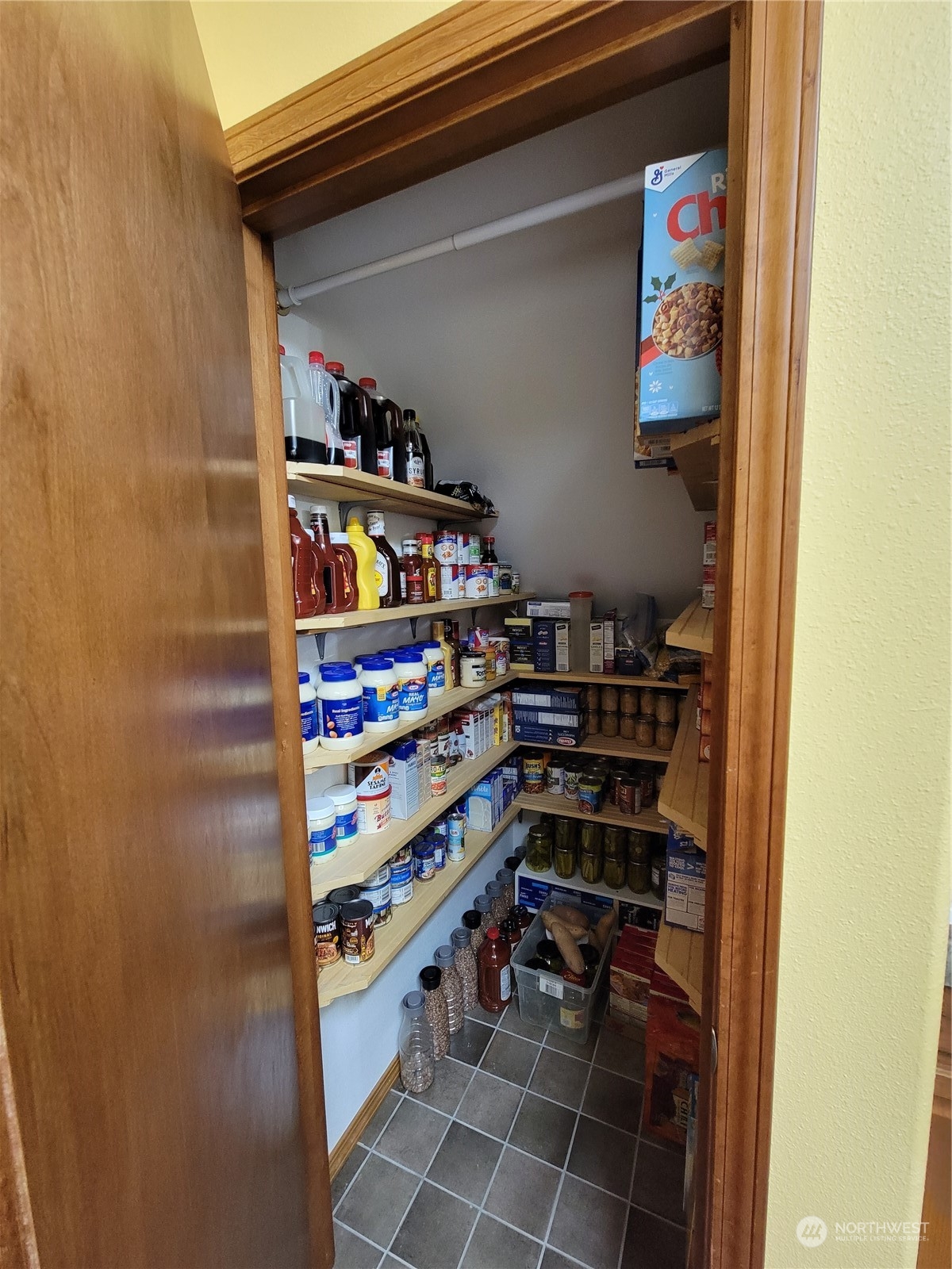 51 Strawberry Hill Road Elma, WA 98541 - Photo 6 of 34 Gallery Image 6