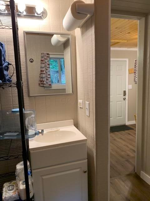 14218 Little Cola Road Rockbridge, OH 43149 - Photo 12 of 31 Bathroom_2