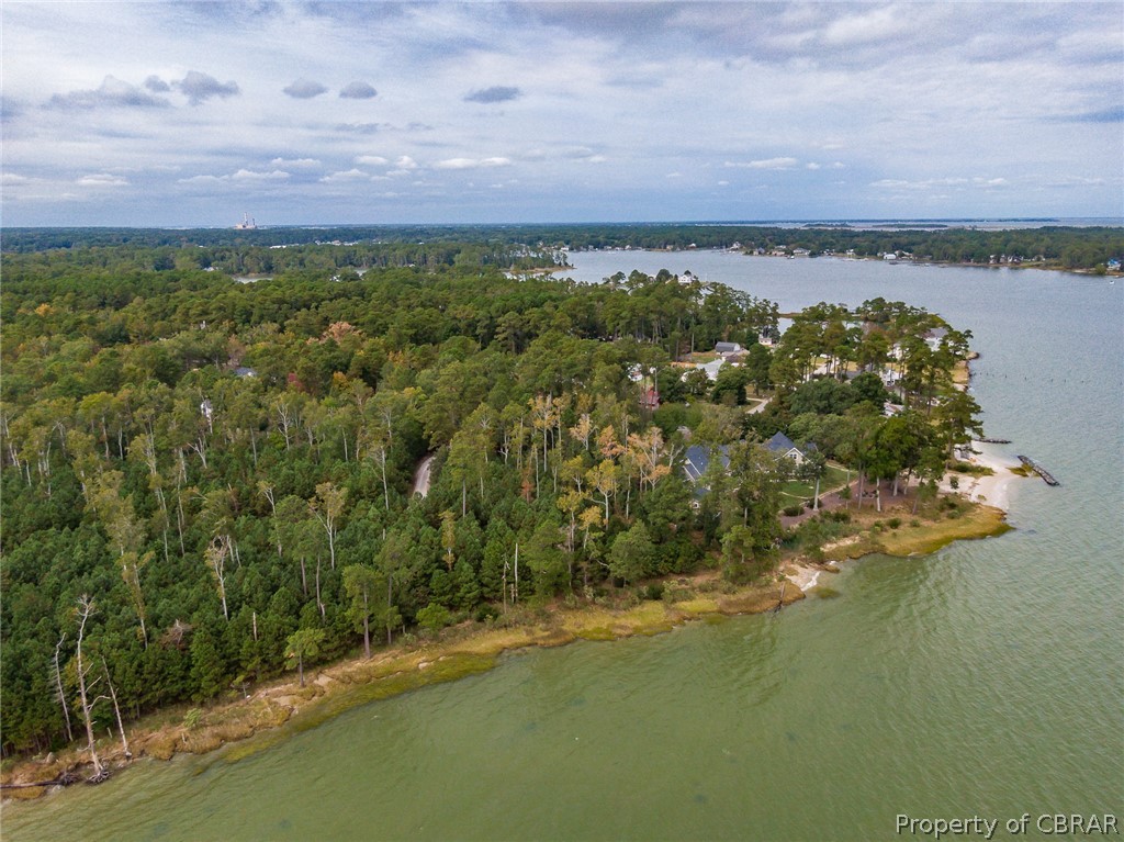 820 Ship Point Road Yorktown, VA 23692 - Photo 3 of 6