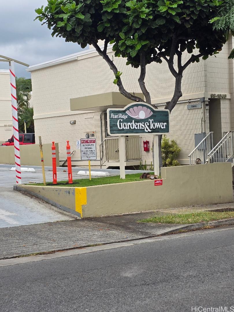 98-1030 Moanalua Road, Unit 5106 Aiea, HI 96701 - Photo 14 of 15 entry to the community
