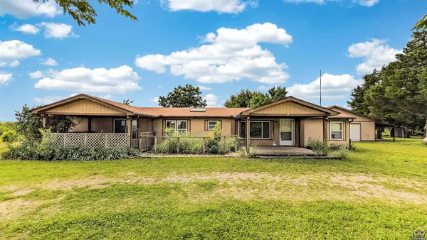 $175,000 | 1602 Emmer Road, Hartford, KS 66854