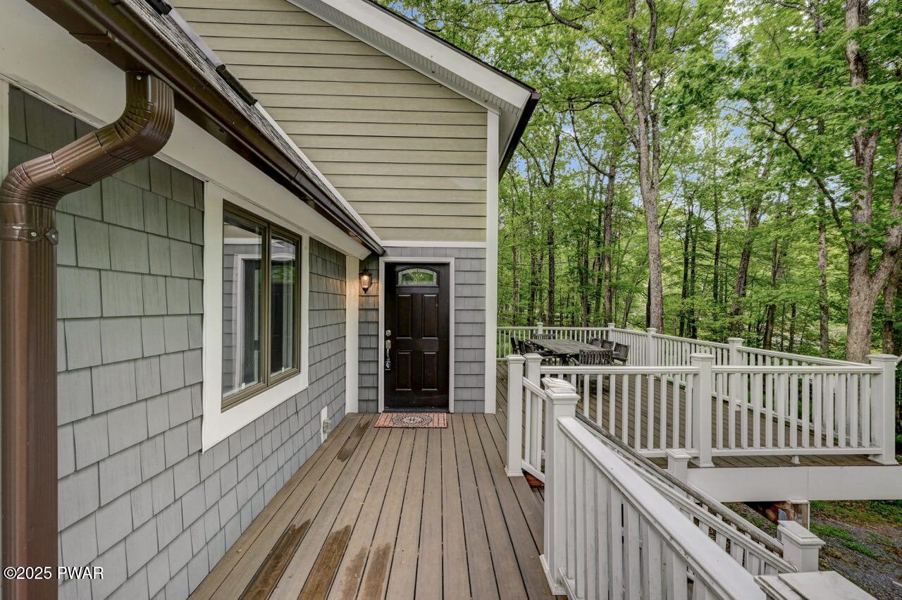 143 East Lakeview Road Lackawaxen, PA 18435 - Photo 7 of 73