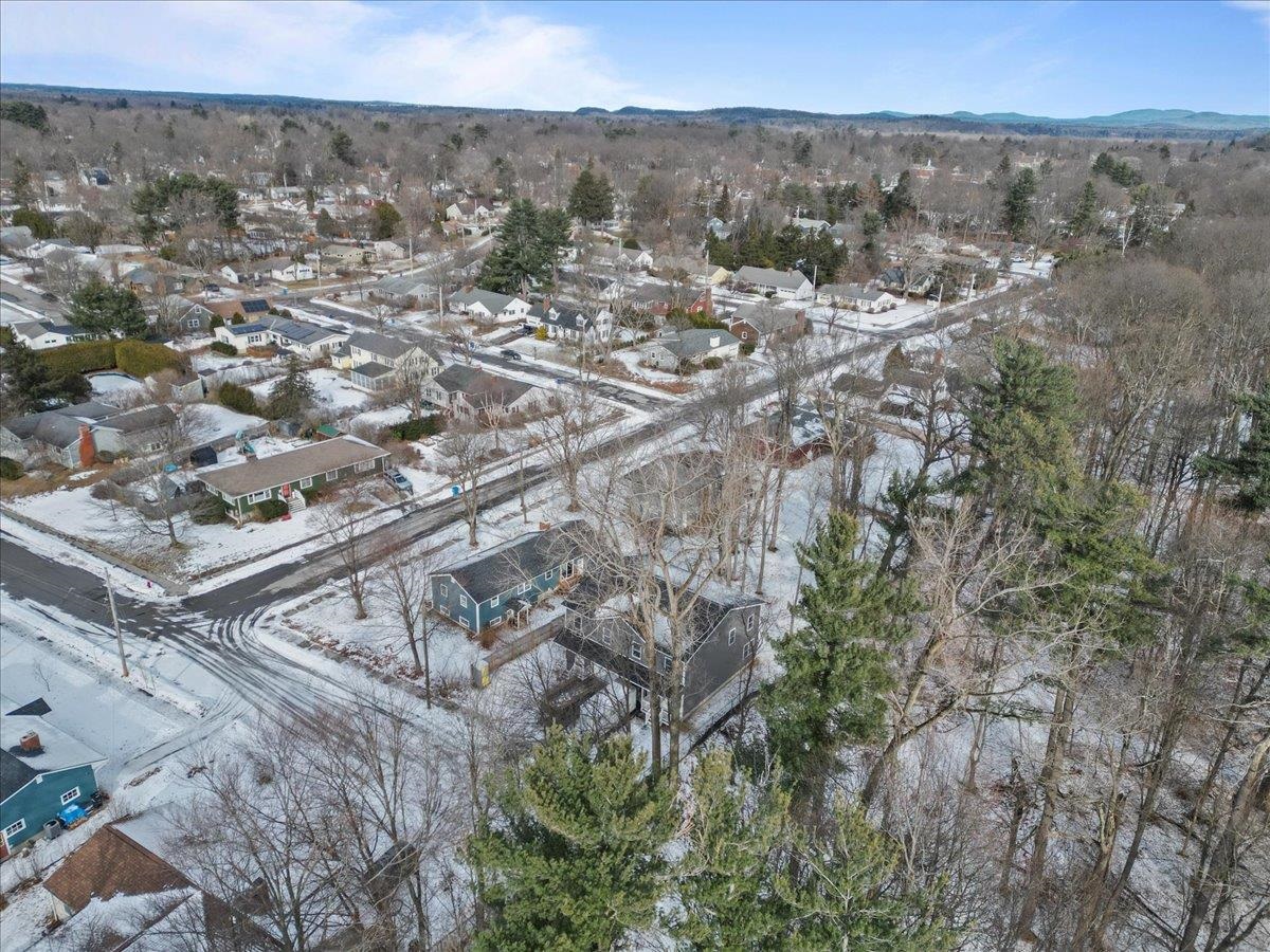208 Dale Road Burlington, VT 05408 - Photo 37 of 48