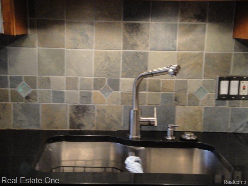 1756 Rosemont Road Berkley, MI 48072 - Photo 5 of 19 tile backsplash