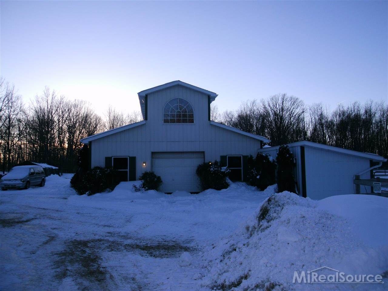 4365 Cade Road Capac, MI 48014 - Photo 3 of 30 31225473-2.JPG