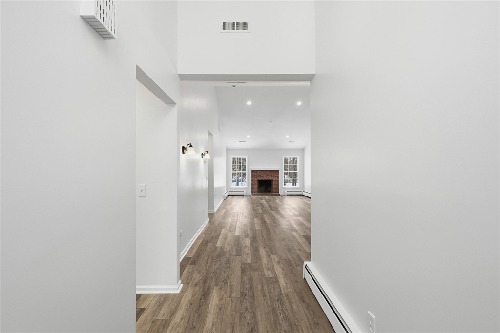 8 Haven Way, Unit 8 Ashland, MA 01721 - Photo 4 of 42