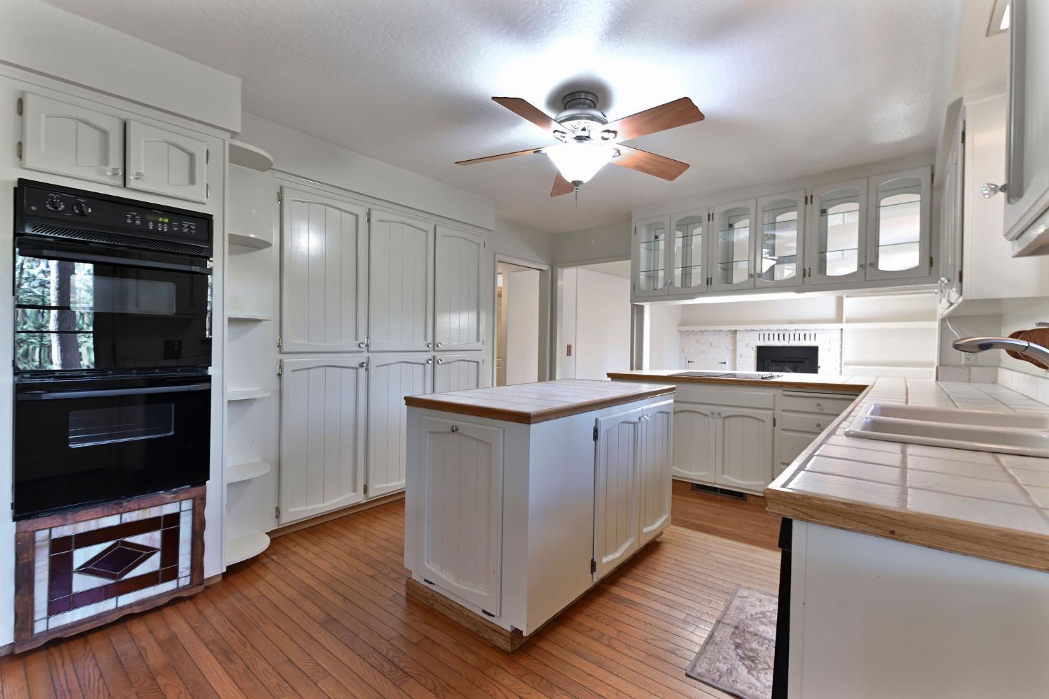 2637 Ruth Lane Arnold, CA 95223 - Photo 17 of 91 a kitchen with stainless steel appliances granite countertop a stove and a refrigerator