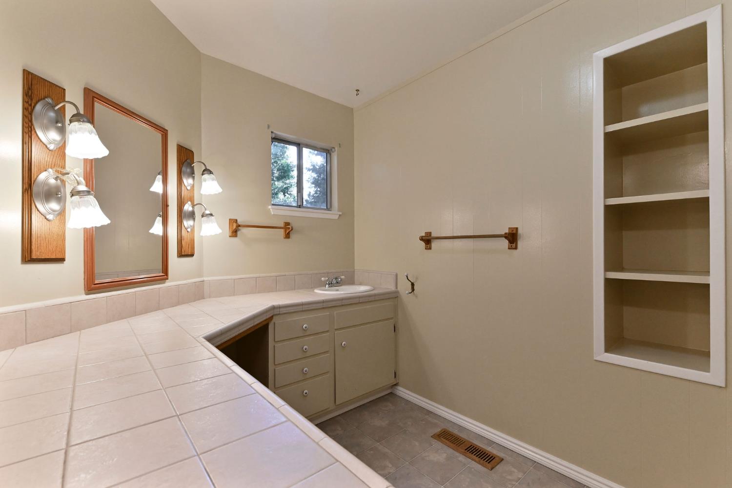 2637 Ruth Lane Arnold, CA 95223 - Photo 27 of 91