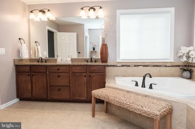 $669,000 | 9800 Leighland Court, Waldorf, MD 20603