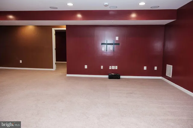 $669,000 | 9800 Leighland Court, Waldorf, MD 20603