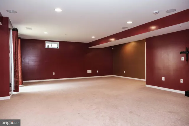 $669,000 | 9800 Leighland Court, Waldorf, MD 20603