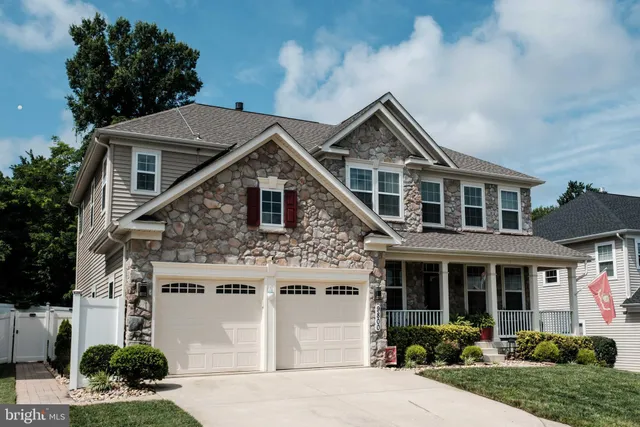 $669,000 | 9800 Leighland Court, Waldorf, MD 20603