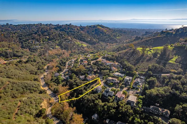 $695,000 | 330 Sherman Road, Santa Barbara, CA 93103