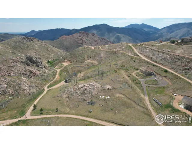 a black and white photo of a house