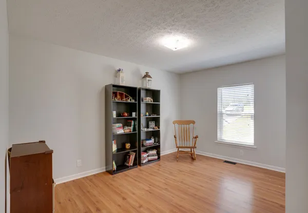 $569,900 | 145 South Palmers Chapel Road, White House, TN 37188