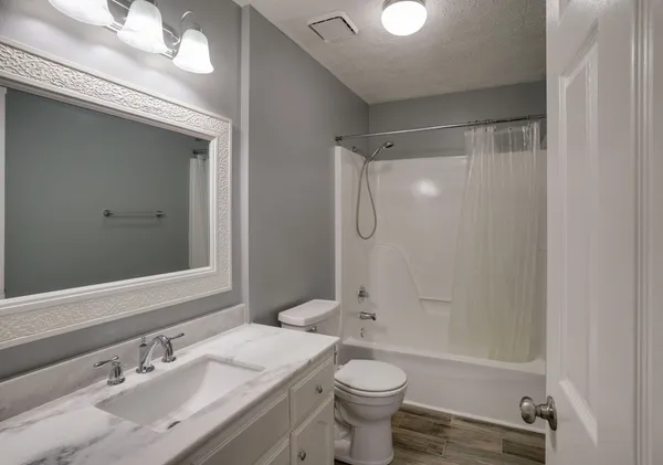 $569,900 | 145 South Palmers Chapel Road, White House, TN 37188