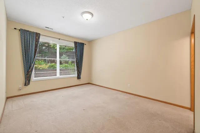 $295,000 | 1941 Ford Parkway, Unit 102, St. Paul, MN 55116