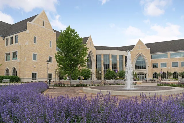 $295,000 | 1941 Ford Parkway, Unit 102, St. Paul, MN 55116