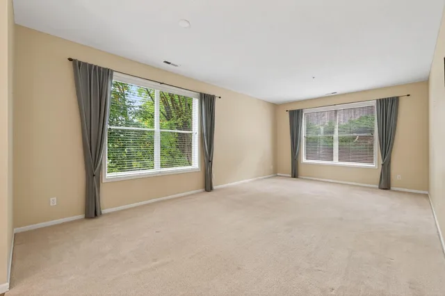 $295,000 | 1941 Ford Parkway, Unit 102, St. Paul, MN 55116