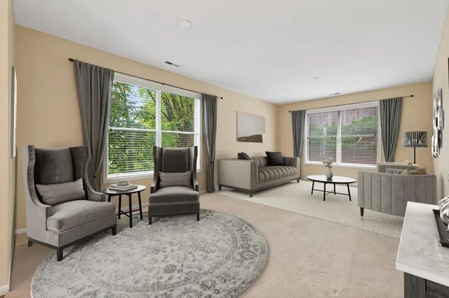 $295,000 | 1941 Ford Parkway, Unit 102, St. Paul, MN 55116