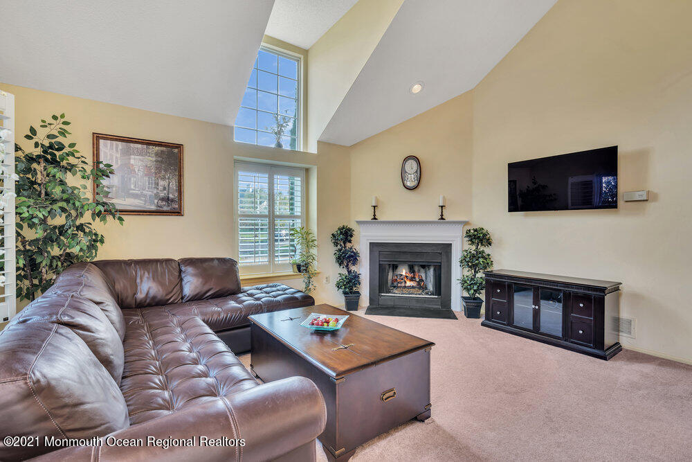 70 Racquet Road Wall, NJ 07719 - Photo 8 of 48 013_dsc05052
