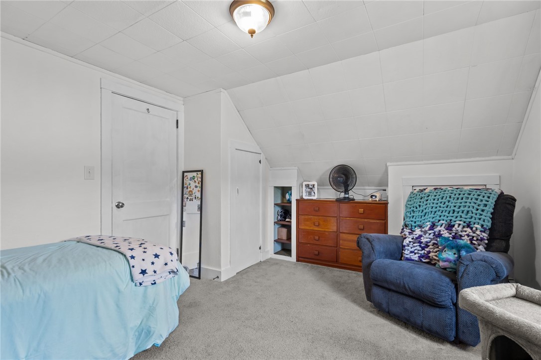 227 Angell Road Lincoln, RI 02865 - Photo 34 of 41 Second floor bed