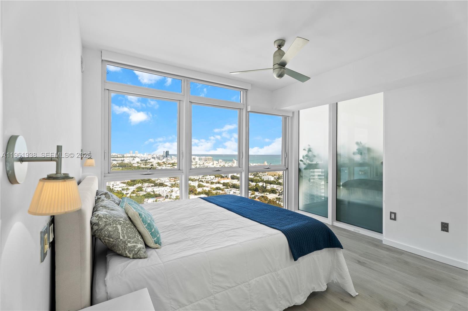 450 Alton Road, Unit 3008 Miami Beach, FL 33139 - Photo 8 of 34