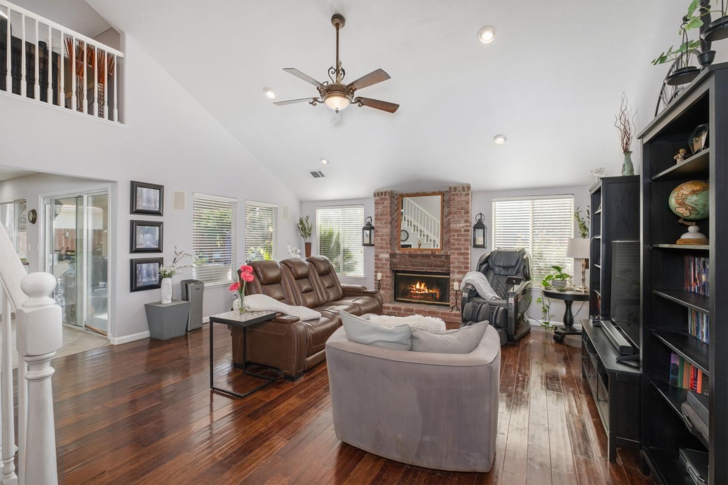452 Omaha Avenue Clovis, CA 93619 - Photo 5 of 33 a living room with furniture and a flat screen tv