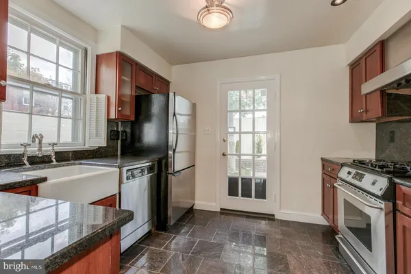 $13,000 | 1401 35th Street Northwest, Washington, DC 20007