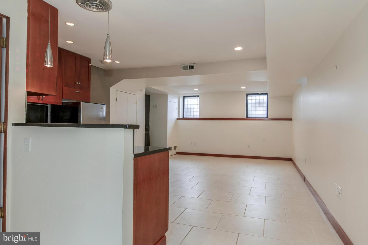 1401 35th Street Northwest Washington, DC 20007 - Photo 16 of 30 Interior (General)