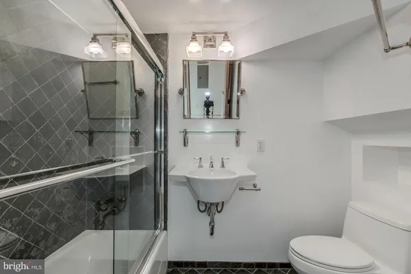 $13,000 | 1401 35th Street Northwest, Washington, DC 20007