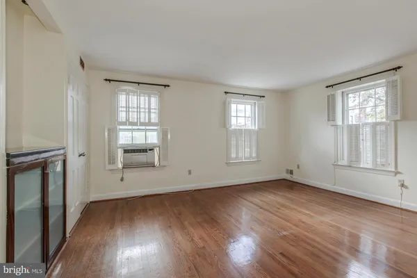 $13,000 | 1401 35th Street Northwest, Washington, DC 20007