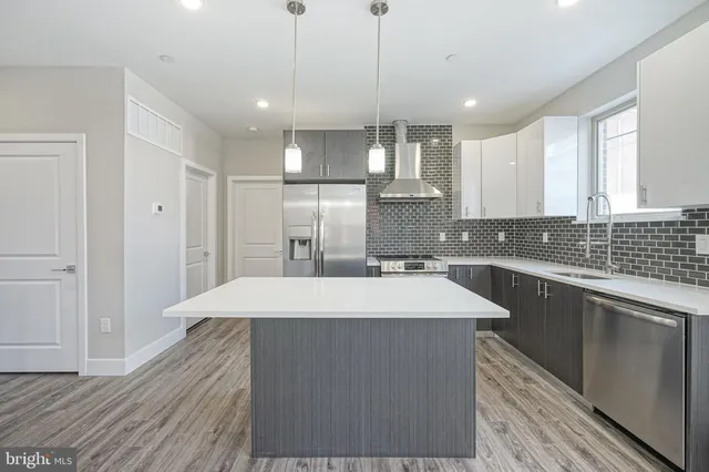 $2,195 | 300 West Jefferson Street, Unit A, Philadelphia, PA 19122