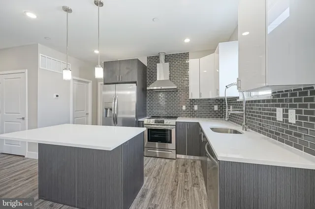 $2,195 | 300 West Jefferson Street, Unit A, Philadelphia, PA 19122