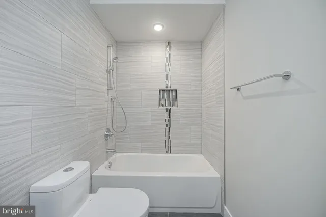 $2,195 | 300 West Jefferson Street, Unit A, Philadelphia, PA 19122