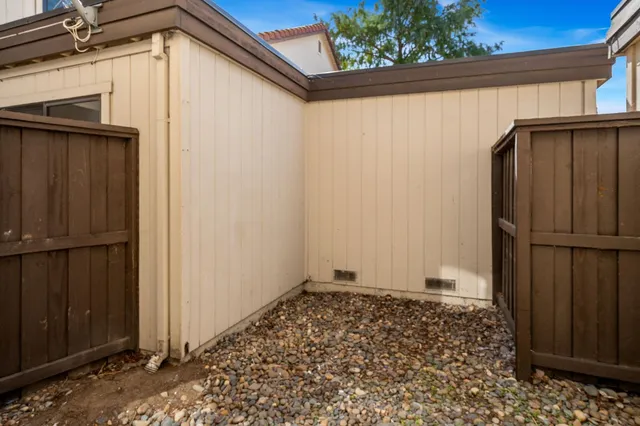 $329,999 | 6892 Calvine Road, Sacramento, CA 95823