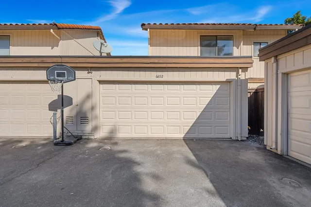 $329,999 | 6892 Calvine Road, Sacramento, CA 95823