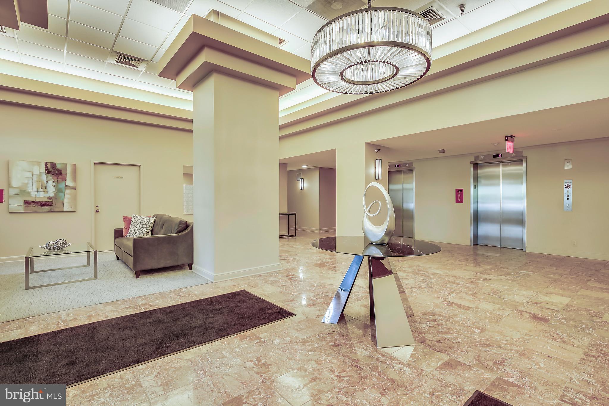 1808 Old Meadow Road, Unit 112 McLean, VA 22102 - Photo 3 of 37