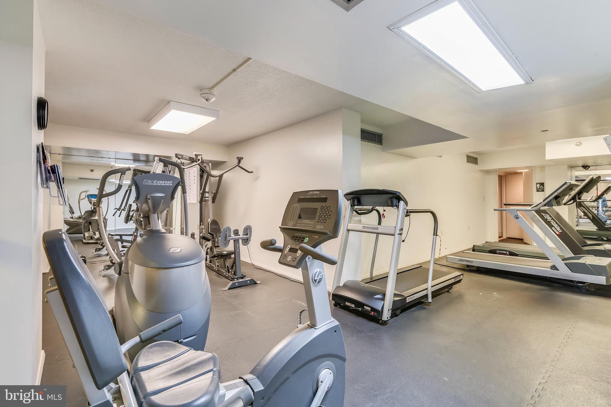 1808 Old Meadow Road, Unit 112 McLean, VA 22102 - Photo 31 of 37