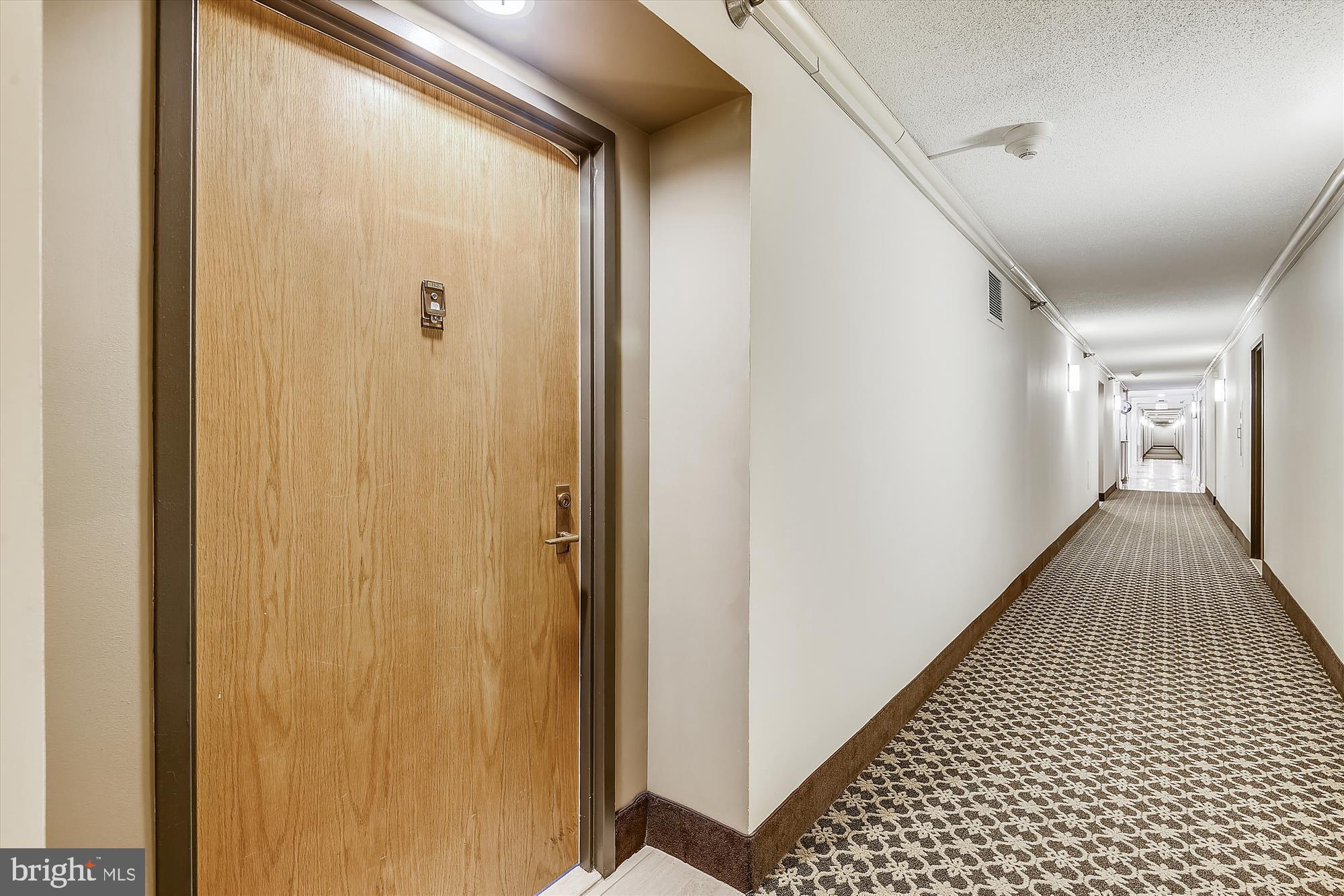 1808 Old Meadow Road, Unit 112 McLean, VA 22102 - Photo 5 of 37