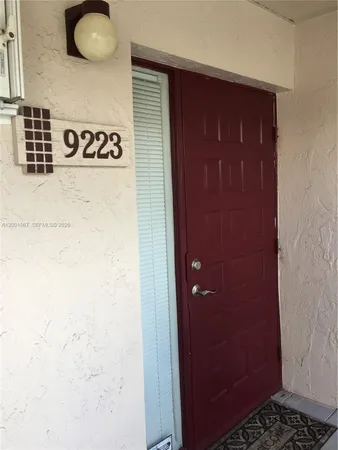 $1,875 | 9223 Southwest 141st Place, Unit 9223, Miami, FL 33186